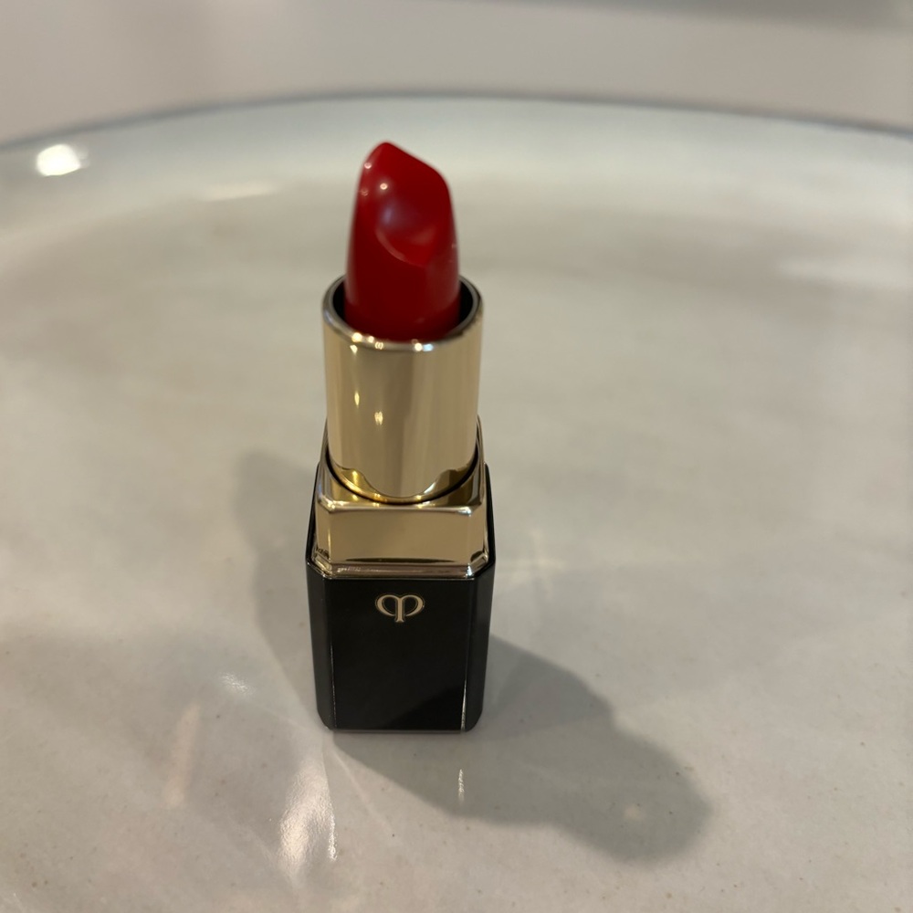 Cle De Peau Beaute Lipstick~ Dragon Red